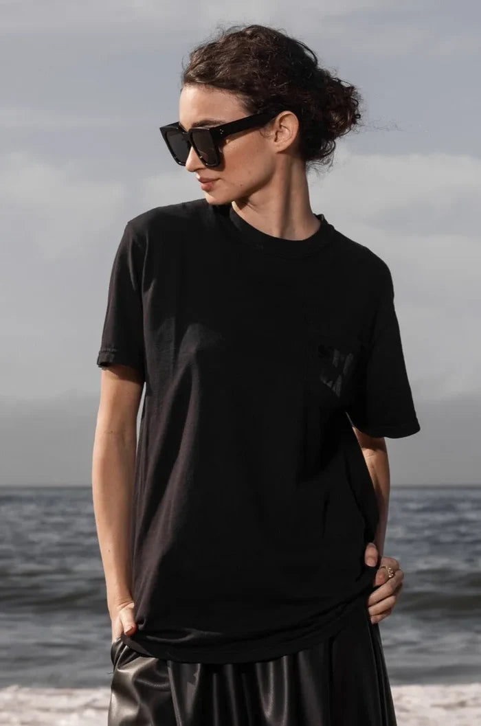 70'S SRF LA TEE - BLACK ON BLACK - Heidi Merrick