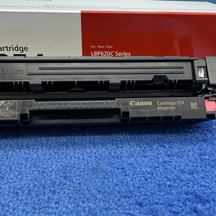 8128033