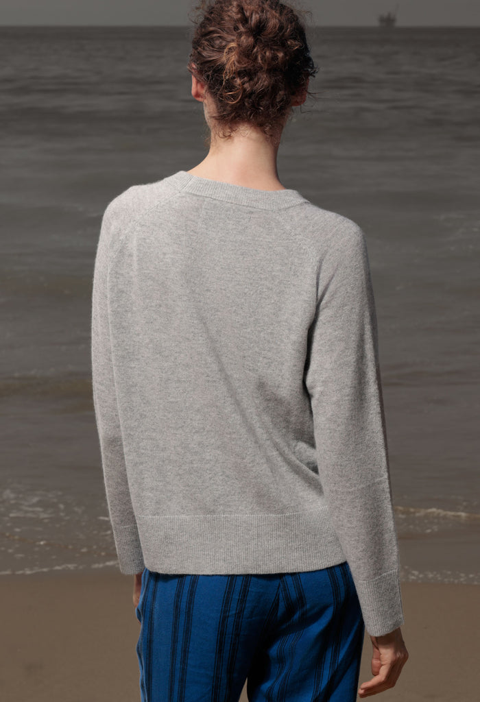 Daily Sweater - Heather Grey