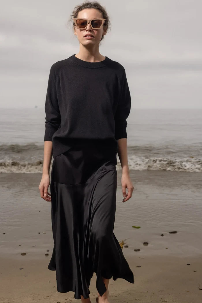 Daily Sweater - Noir - Heidi Merrick