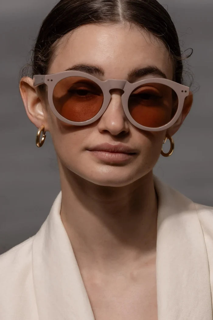 Ex-Pat Frame - Sable - Heidi Merrick