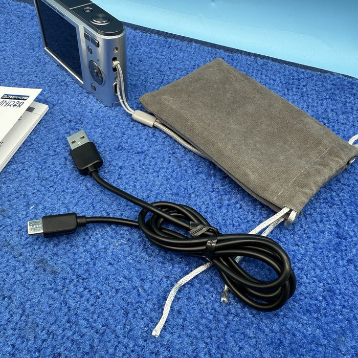 7983428
