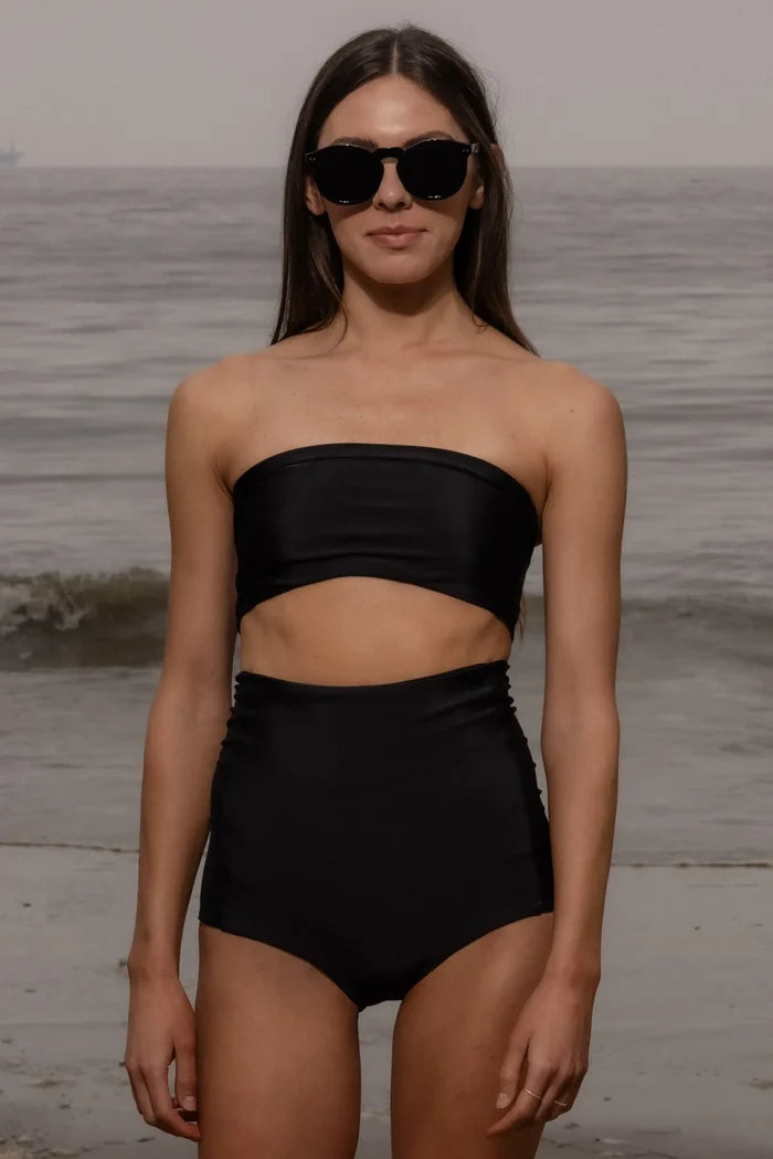 Vicent Douce - Black Set - Heidi Merrick