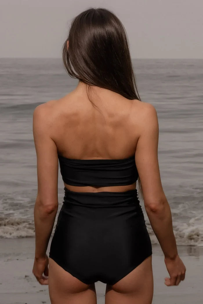 Vicent Douce - Black Set - Heidi Merrick